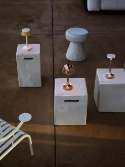 Flos Kleine mobile LED-Tischlampe Bon Jour, dimmbar