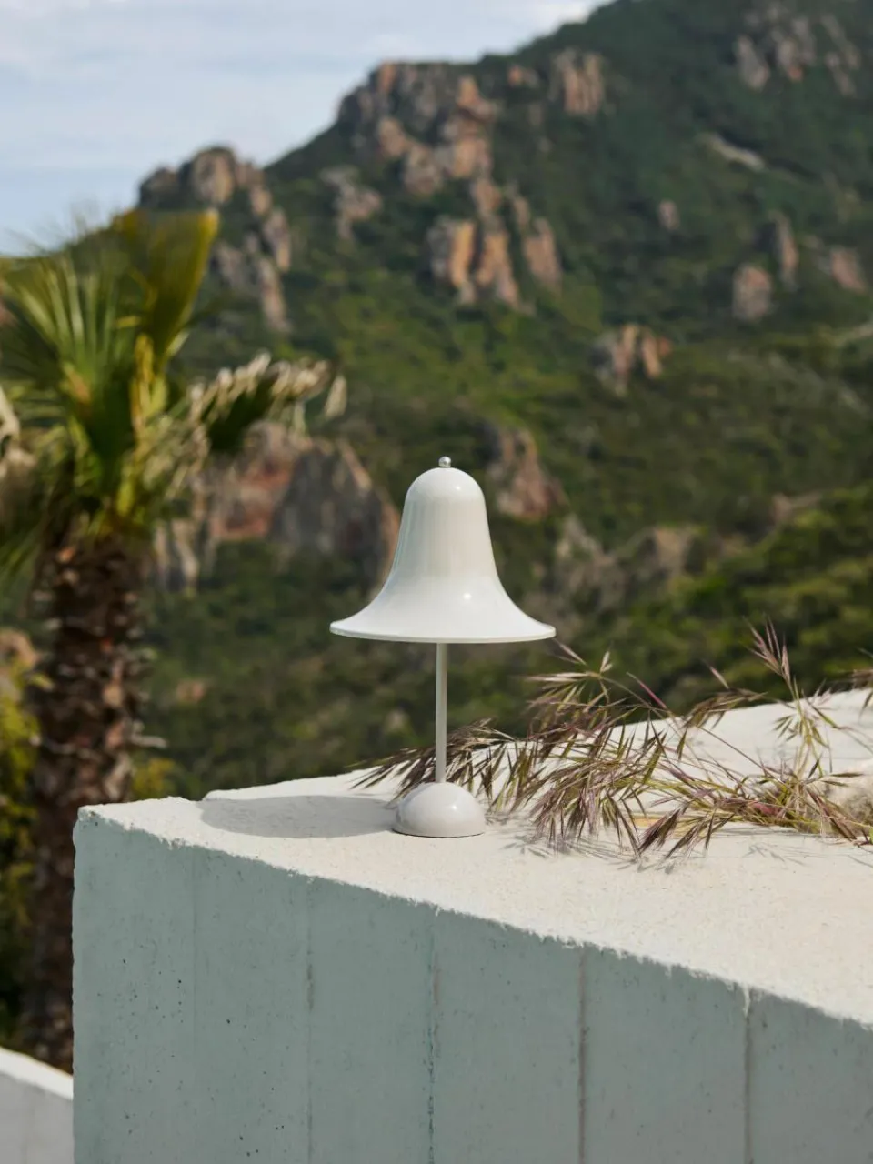 Verpan Kleine mobile LED-Tischlampe Pantop, Design Verner Panton
