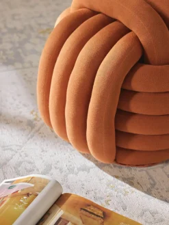Westwing Collection Knoten-Pouf Twist