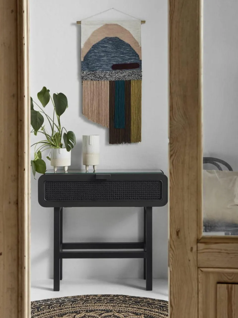 Nordal Konsole Merge aus Teakholz mit Rattan-Geflecht