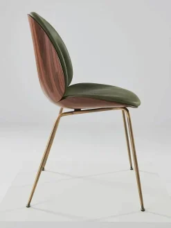 GUBI Kunstlederstuhl Beetle mit Sitzschale
