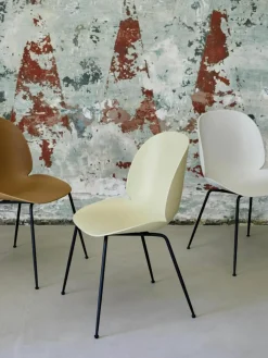 GUBI Kunststoffstuhl Beetle