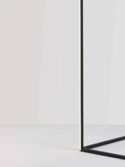 Nova Luce LED-Stehlampe V-Line