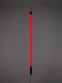 Seletti LED-Wandleuchte Linea mit Stecker