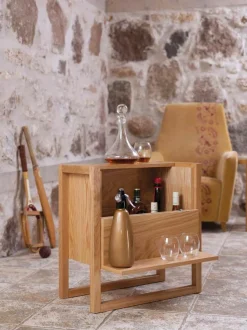 Westwing Mini-Bar NewEst aus Eichenholz