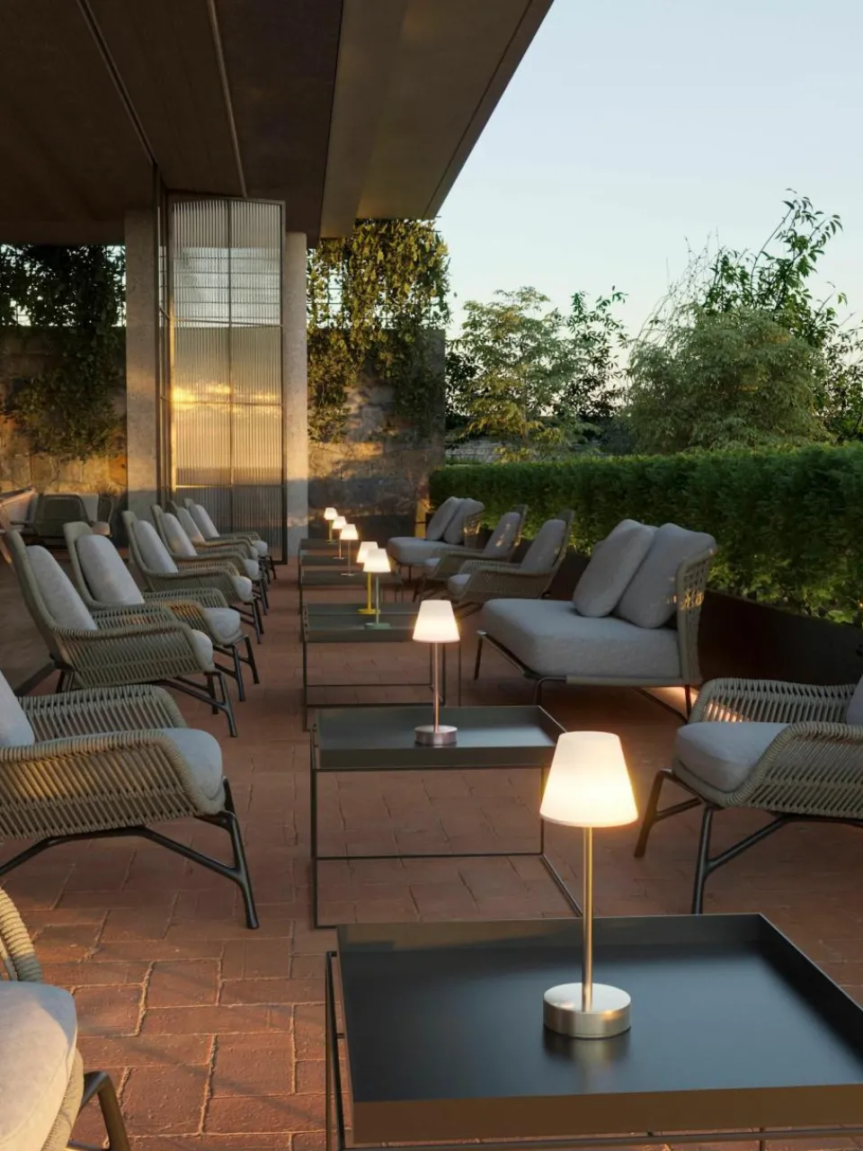 Westwing Mobile dimmbare LED-Außentischlampe Lola mit Touch-Funktion