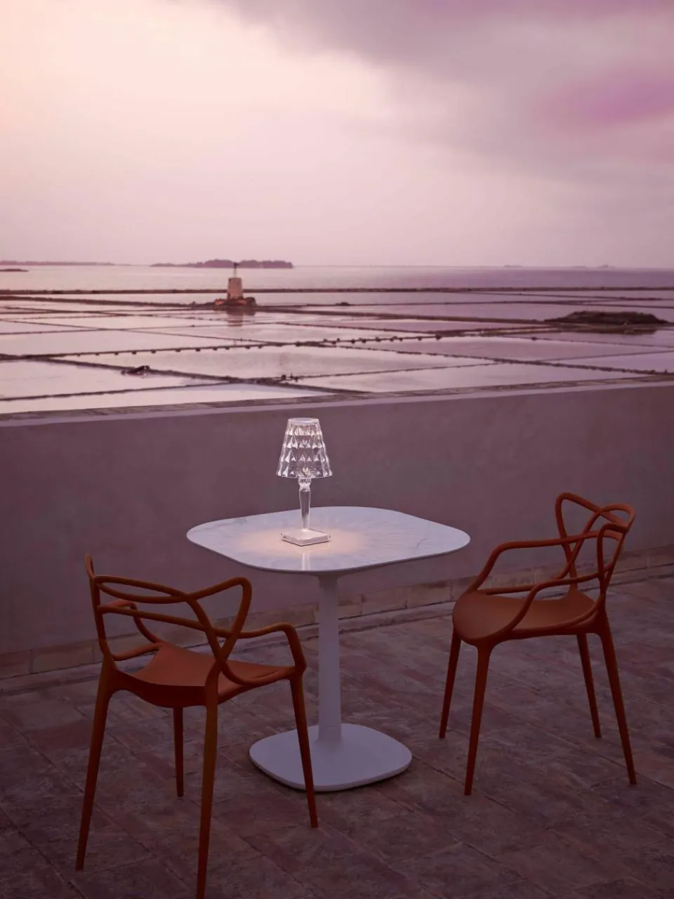 Kartell Mobile dimmbare LED-Tischlampe Battery, H 37 cm