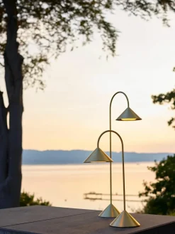 Frandsen Mobile Outdoor LED-Tischlampe Grasp, dimmbar