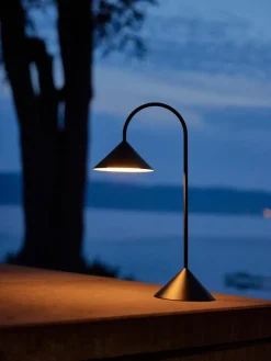 Frandsen Mobile Outdoor LED-Tischlampe Grasp, dimmbar