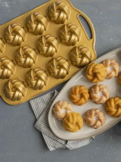 Nordic Ware Muffinform Anniversary mit Antihaftbeschichtung