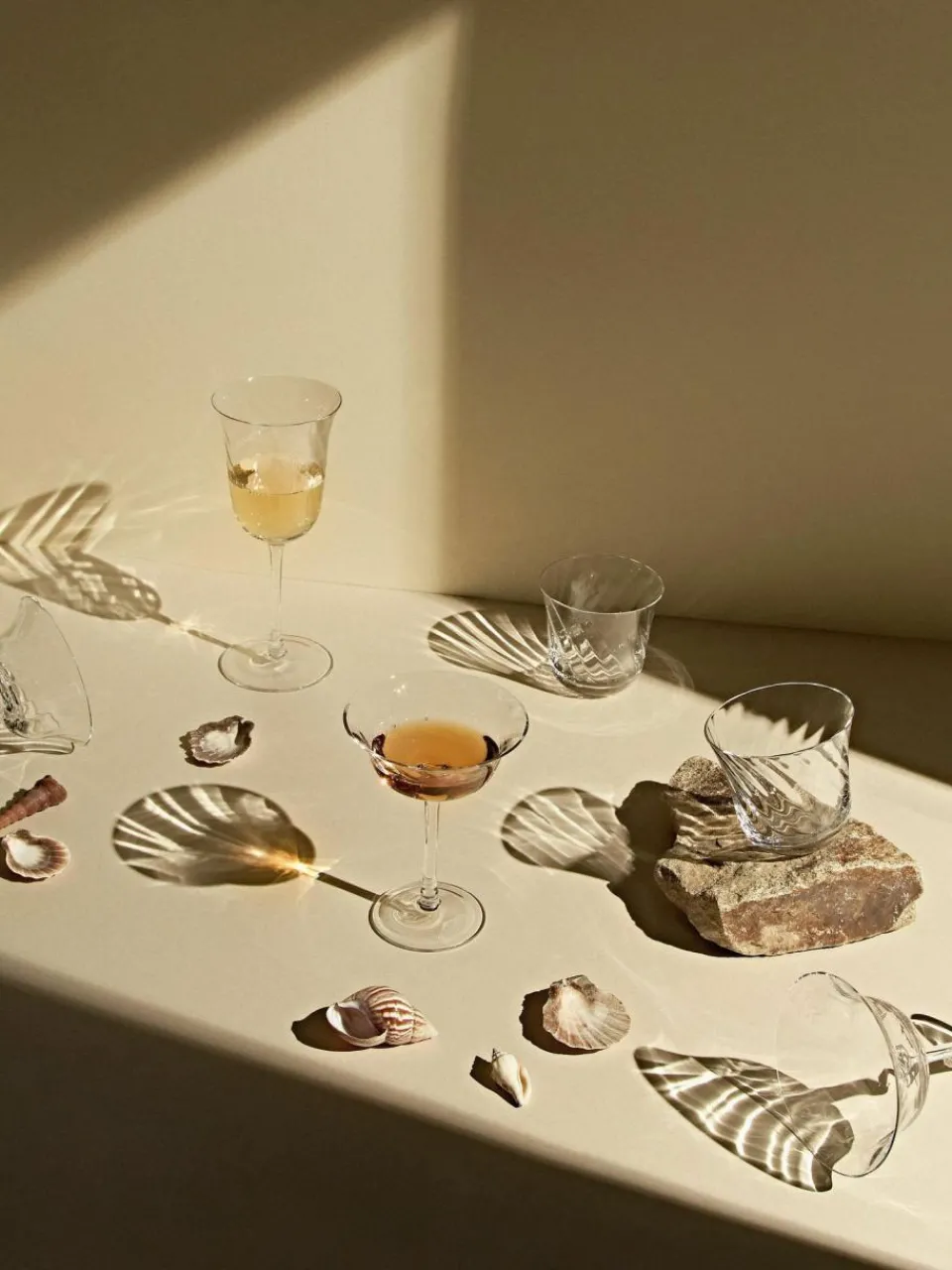 Westwing Collection Mundgeblasene Champagnerschalen Swirl, 4 Stück