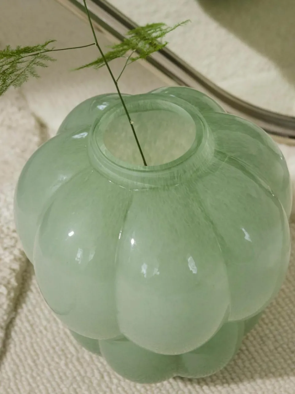 Aytm Mundgeblasene Glas-Vase Uva, H 22 cm