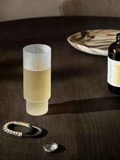 ferm LIVING Mundgeblasene Longdrinkgläser Ripple mit Rillenrelief, 4er-Set