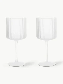 ferm LIVING Mundgeblasene Rotweingläser Ripple mit Rillenrelief, 2 Stück