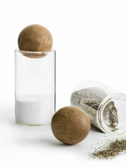 Sagaform Mundgeblasene Salz- und Pfefferstreuer Nature mit Holzdeckel, 2er-Set
