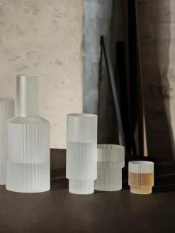 ferm LIVING Mundgeblasene Wassergläser Ripple mit Rillenrelief, 4er-Set