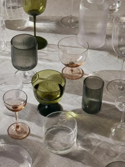 ferm LIVING Mundgeblasene Weingläser Ripple mit Rillenrelief, 2 Stück