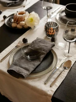 Broste Copenhagen Mundgeblasene Weingläser Smoke mit Farbverlauf, 4 Stück