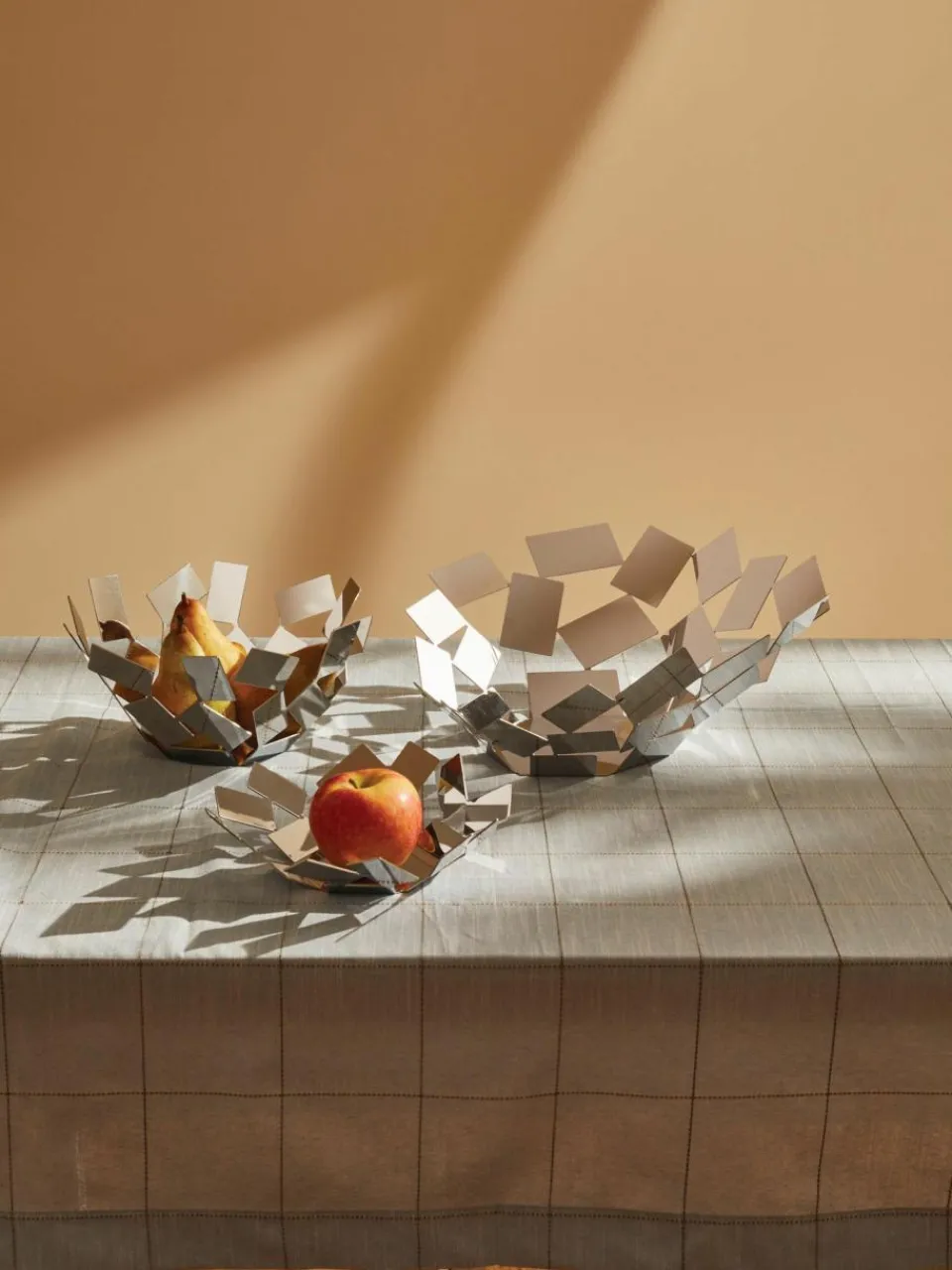 Alessi Obstschale La Stanza aus Edelstahl