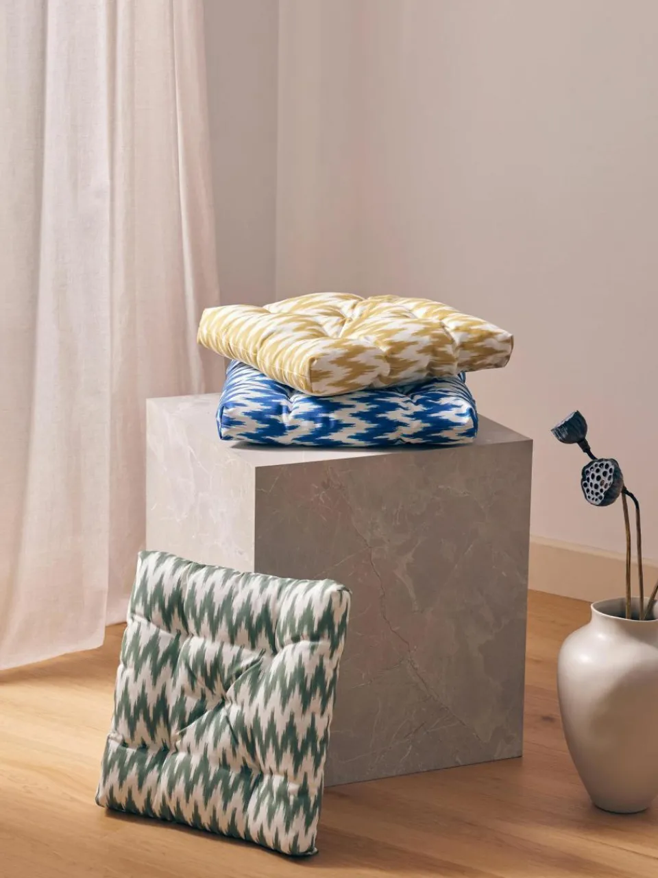 Westwing Collection Outdoor-Sitzkissen Maillot mit Ikat Muster