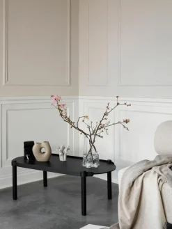 Cooee Design Ovaler Couchtisch Woody aus Eichenholz