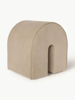 Kristina Dam Polsterhocker Curved aus Nubukleder