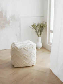 Westwing Collection Pouf Akesha mit getuftetem Zickzack-Muster