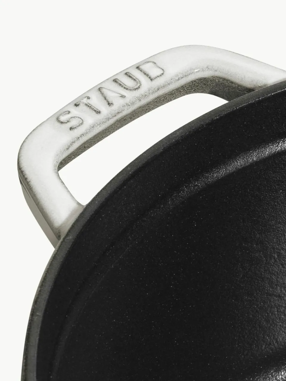 Staub Runder Bräter La Cocotte aus Gusseisen
