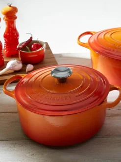 Le Creuset Runder Bräter Signature Collection aus Gusseisen