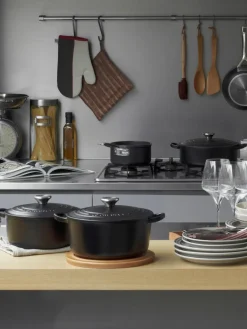 Le Creuset Runder Bräter Signature Collection aus Gusseisen