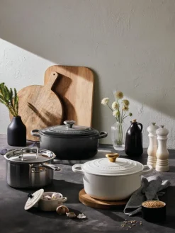 Le Creuset Runder Bräter Signature Collection aus Gusseisen
