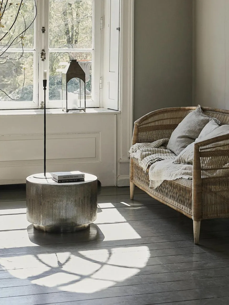 House Doctor Runder Couchtisch Rota mit Antik-Finish
