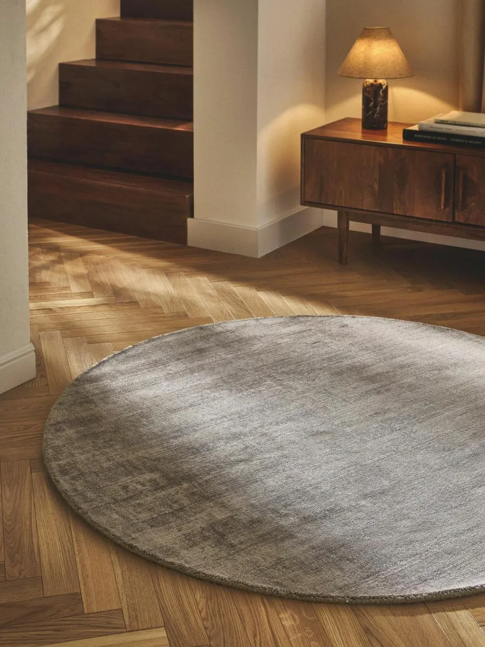 Westwing Collection Runder Viskoseteppich Jane, handgewebt