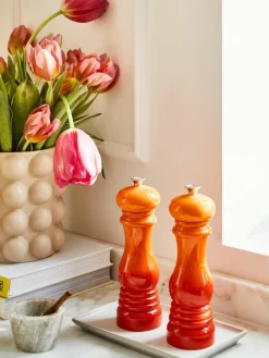 Le Creuset Salzmüh mit Keramikmahlwerk