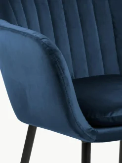 Westwing Samt-Armlehnstuhl Emilia mit Metallbeinen
