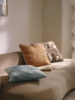 Westwing Collection Samt-Kissenhülle Nisha mit Strukturmuster