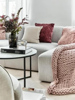 Westwing Collection Samt-Kissenhülle Sina mit Strukturmuster