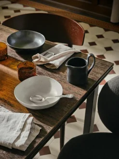 ferm LIVING Schale Flow aus Steinzeug
