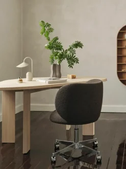 ferm LIVING Schreibtisch Tarn aus