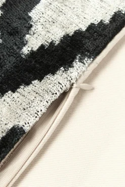 Les Ottomans Seidensamt-Kissenhülle Velvety mit Zickzack-Muster