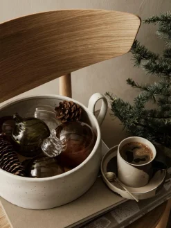 ferm LIVING Servierschüssel Flow aus Steinzeug