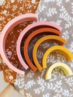 Kinder A Little Lovely Company Stapelspielzeug Rainbow