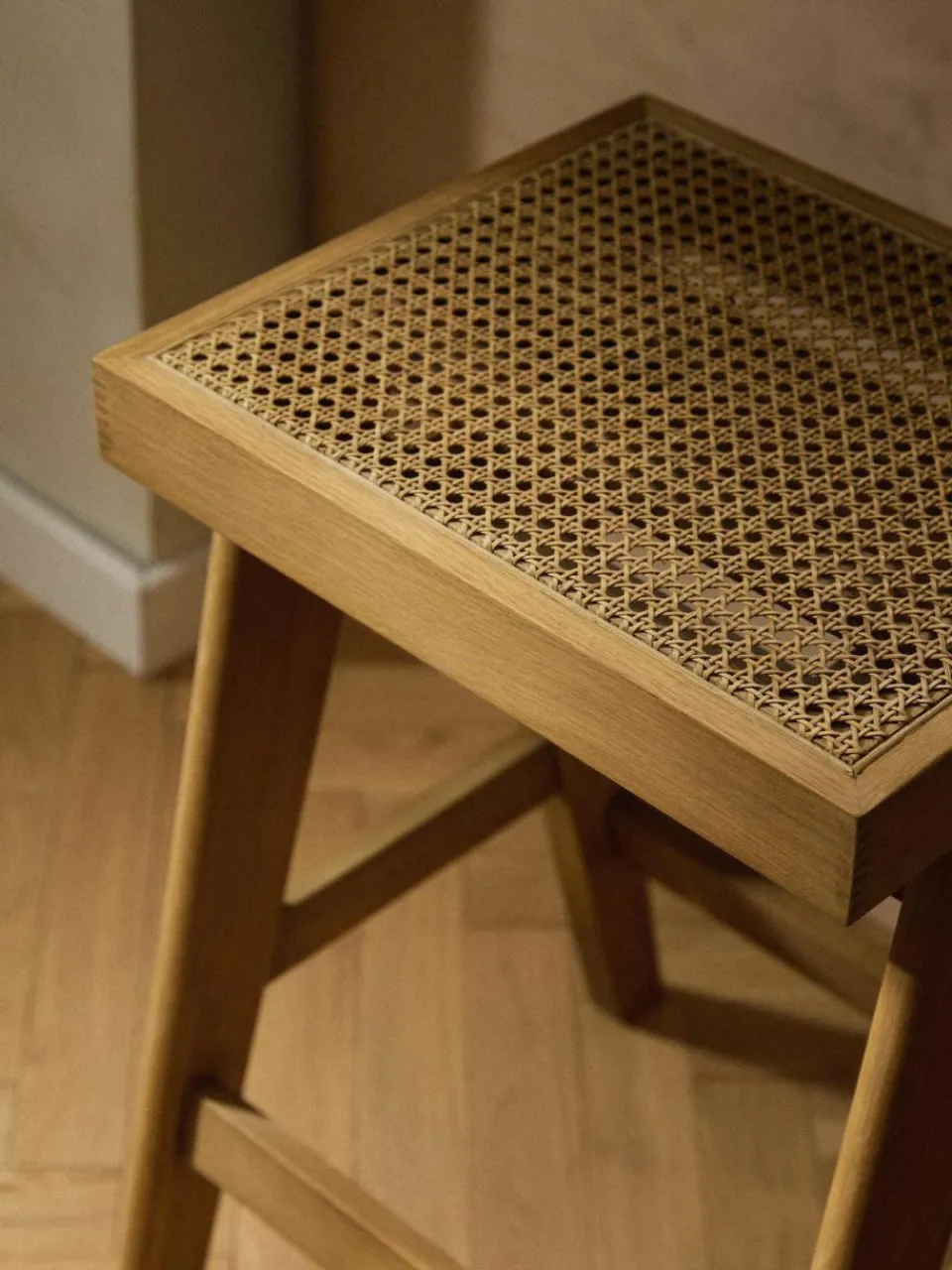Westwing Collection Thekenhocker Sissi mit Wiener Geflecht
