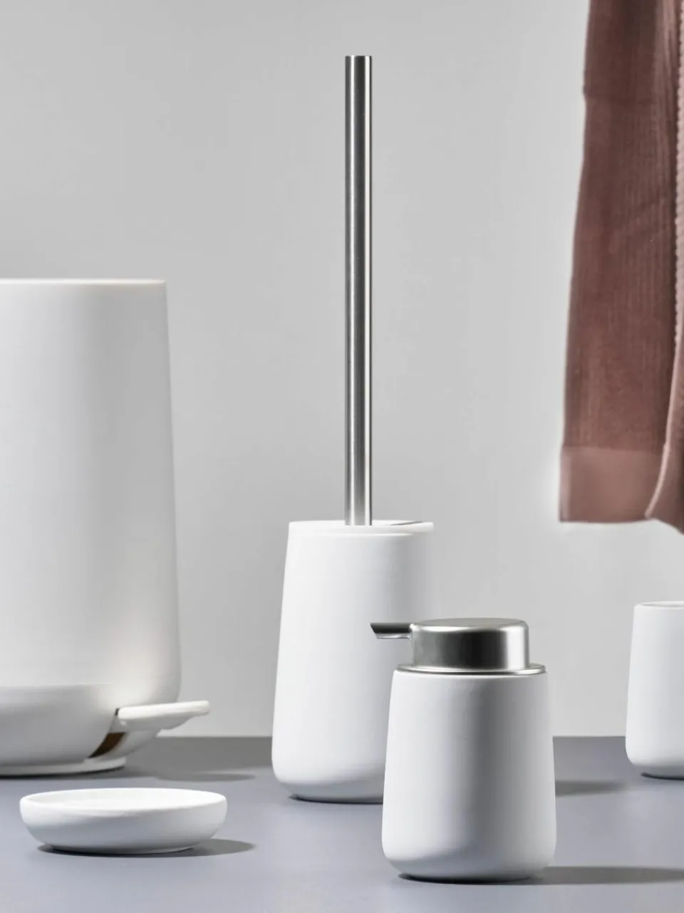 Zone Denmark Toilettenbürste Nova mit Porzellan-Behälter
