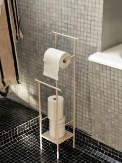 ferm LIVING Toilettenpapierhalter Dora mit Ablage
