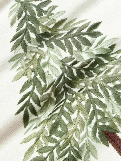 Westwing Collection Winterlich bestickte Kissenhülle Imala mit Quasten