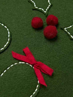 Westwing Collection Woll-Dekokissen Jova mit winterlichem Motiv
